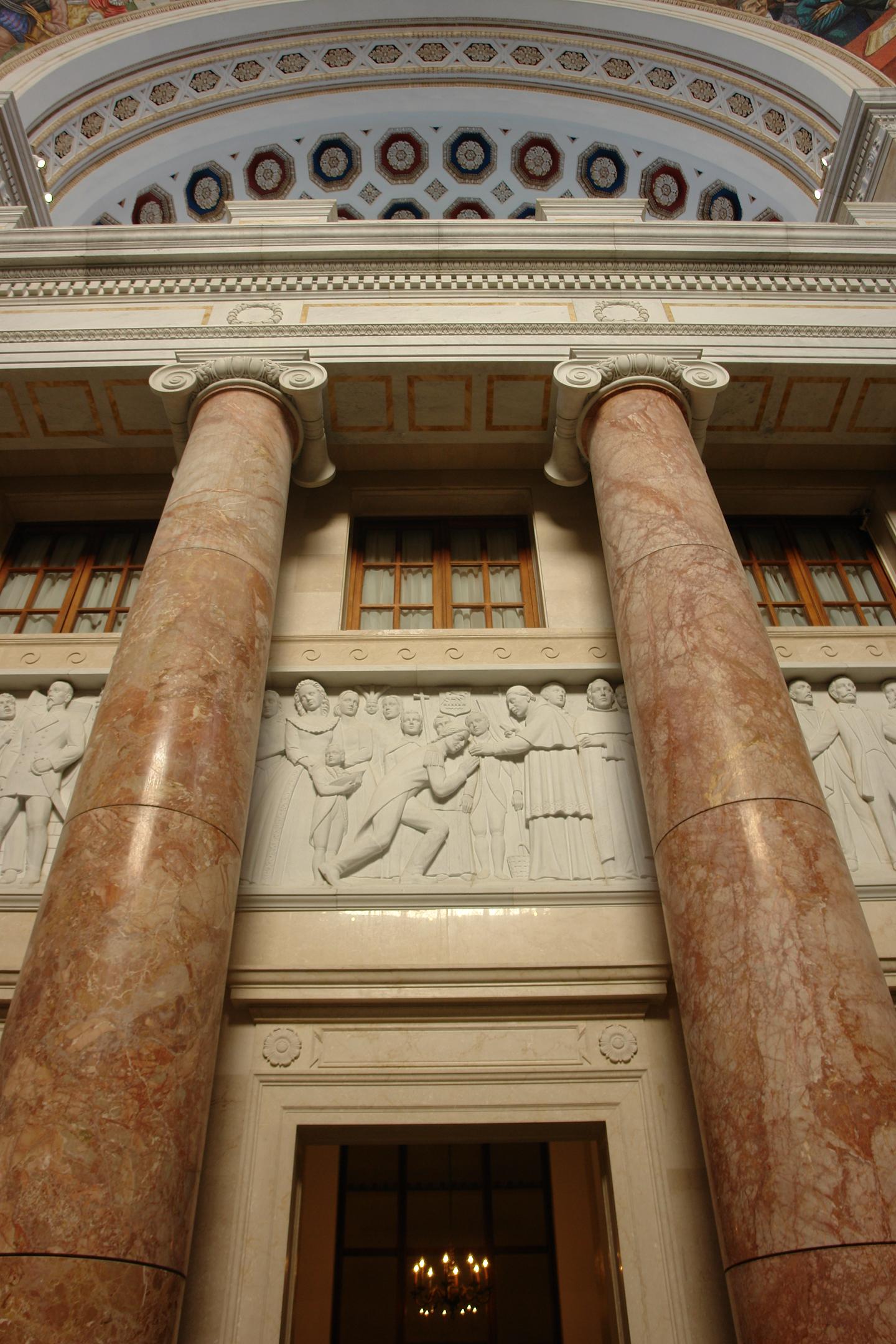 Capitolio de Puerto Rico - San Juan (Puerta de Tierra) - 2011 00088